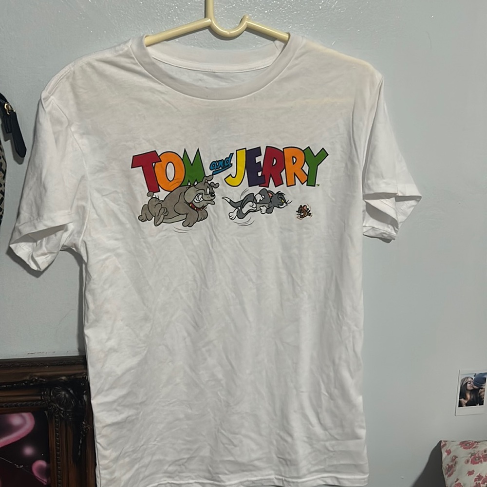 Tom and Jerry shirt , a medium and it’s white